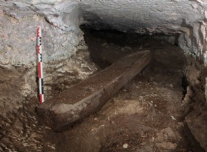 Ataúdes de madera de la Edad del Bronce encontrados en Córcega 