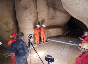 Cuando los rastreadores namibios hablan de huellas de 10.000 años de antigüedad en una cueva del sur de Francia 