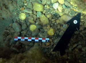 Uno de los conjuntos más grandes de monedas de oro romanas descubierto por buceadores 