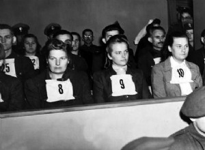 ¿Quién era Irma Grese, la bestia rubia de Belsen? 