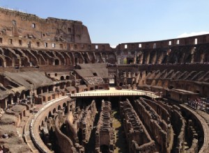 ¿Qué arquitecto construyó el Coliseo? 